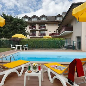 3* Hotel Logis Arc En Ciel